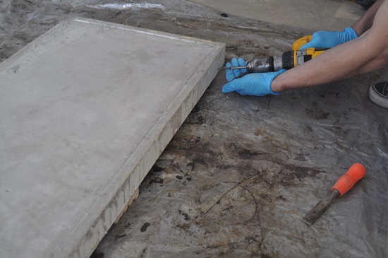 remove-concrete-from-mold