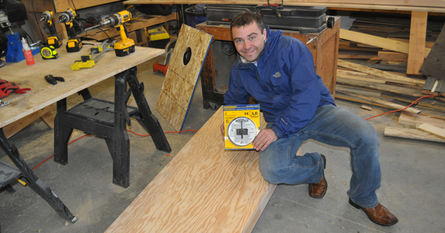 hole-saw-for-cornhole-boards