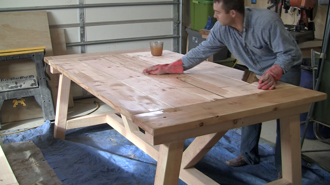 how-to-stain-a-farm-table-diy-pete