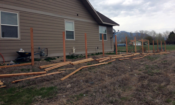 Setting fence posts