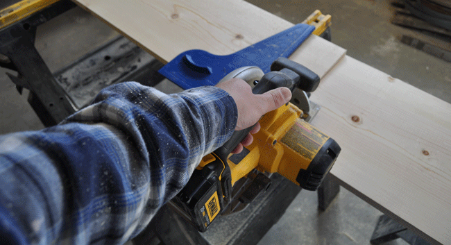 how to use a circular saw