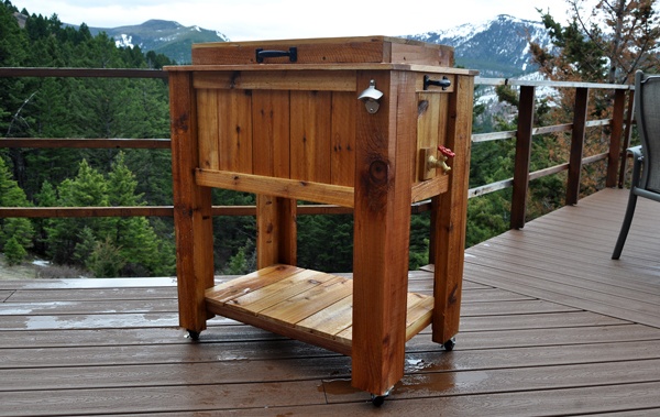 Cedar Ice Chest Tutorial