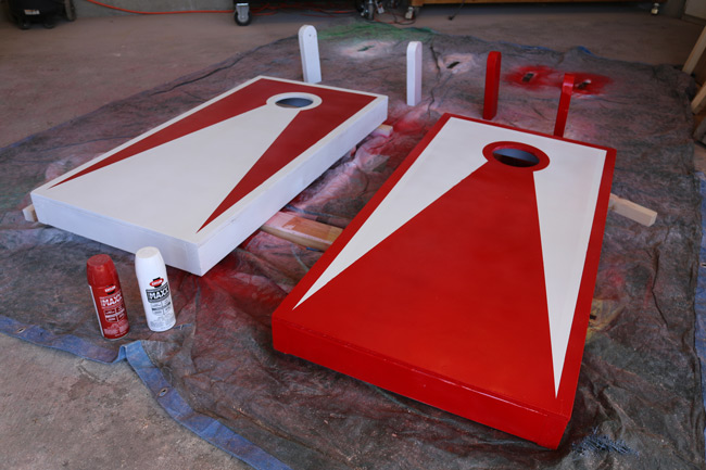 diy-cornhole-boards-paint