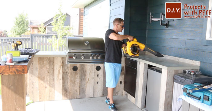 how to make concrete countertops for an outdoor kitchen