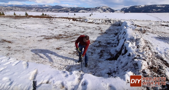 Stakes for outdoor hockey rink