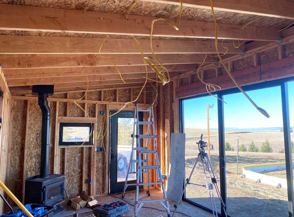 how to wire a shed